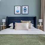Guestready - Vibrant Retreat In Dubai\'S Heart